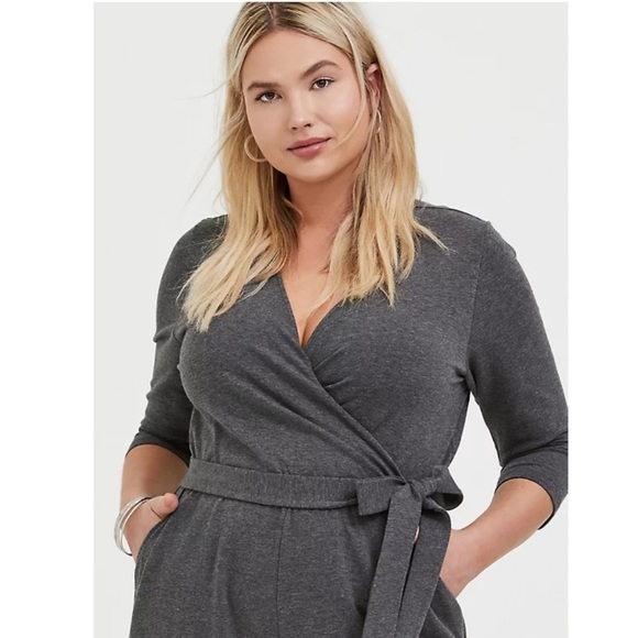Torrid size 6 (30) CHARCOAL GREY TERRY SELF TIE CULOTTE JUMPSUIT - Picture 3 of 9